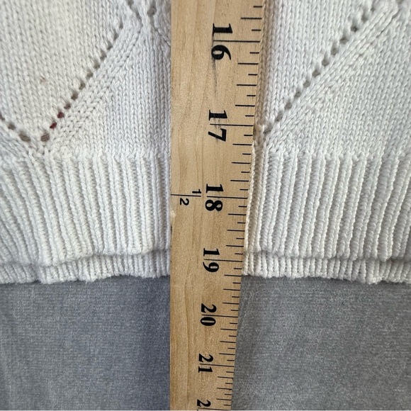 Studio 19 L White and Pink Heart Valentine Pattern Oversized Cable Knit Sweater - Picture 5 of 7